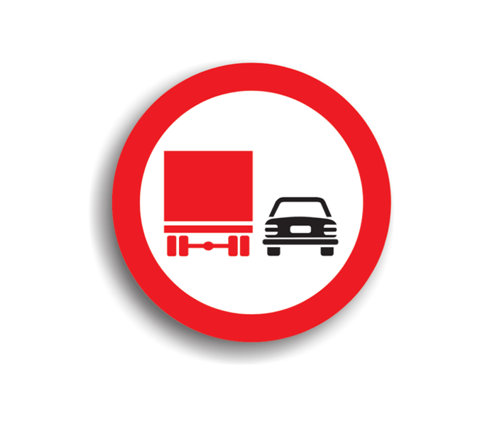 Depășirea interzisă autovehiculelor destinate transportului de mărfuri, indicatoare rutiere